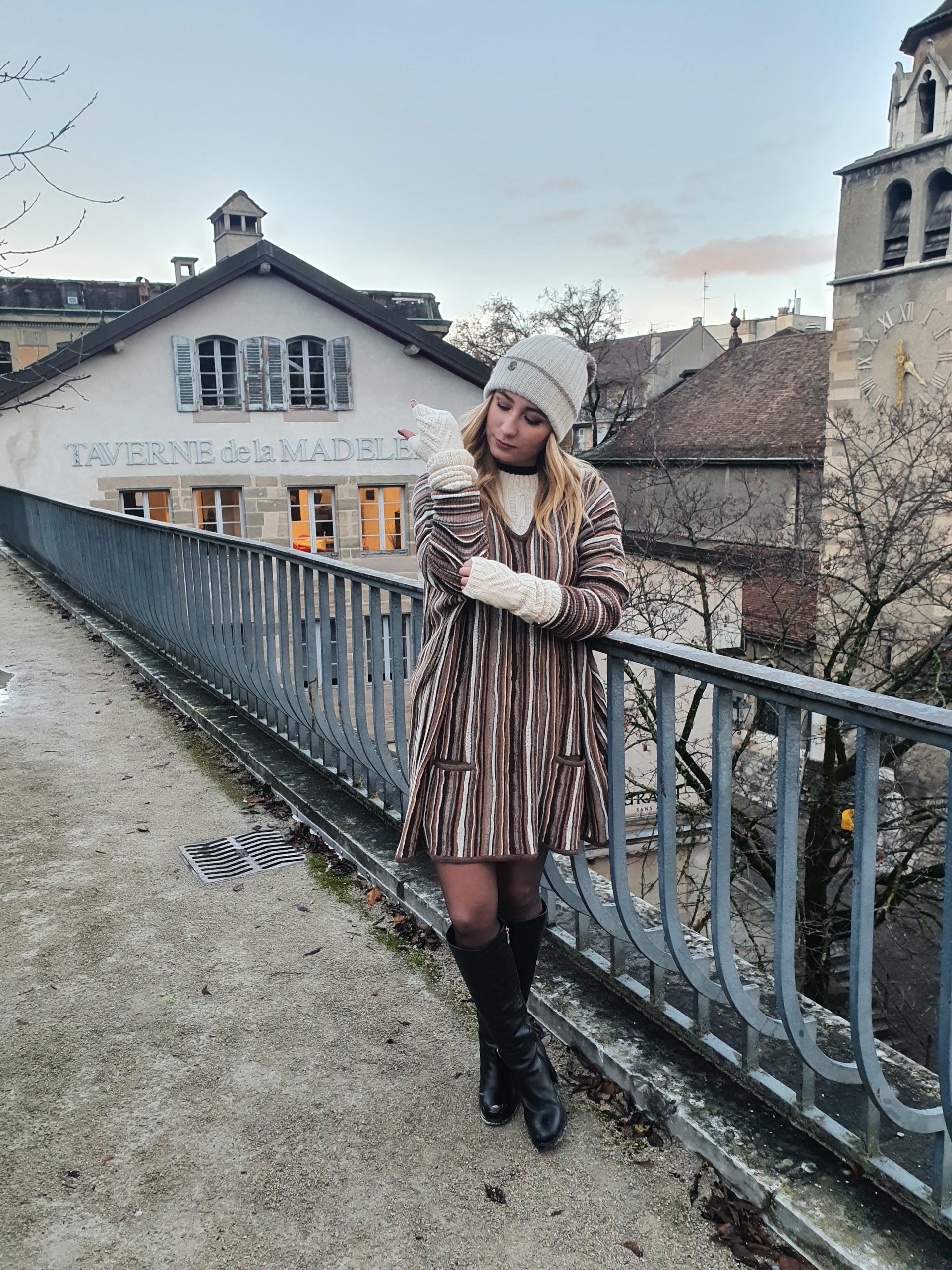 Pull Poncho Brown Beiges