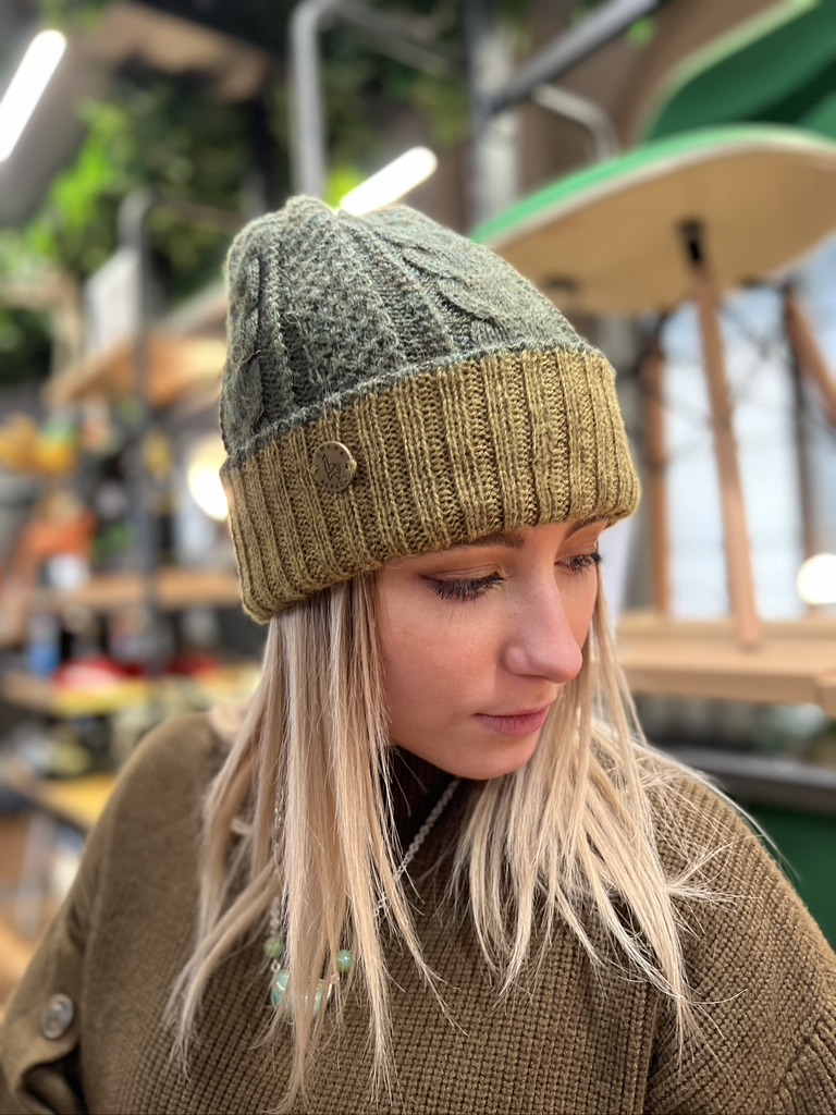 Beanie reversible Green & Mustard - Image 6