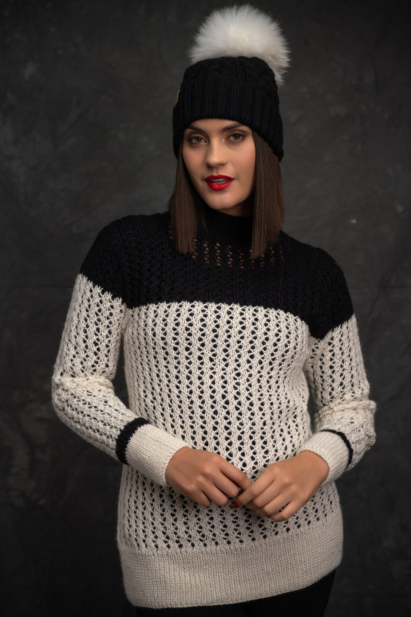 Alpaca pull "La Parisienne" White and Black - Image 5