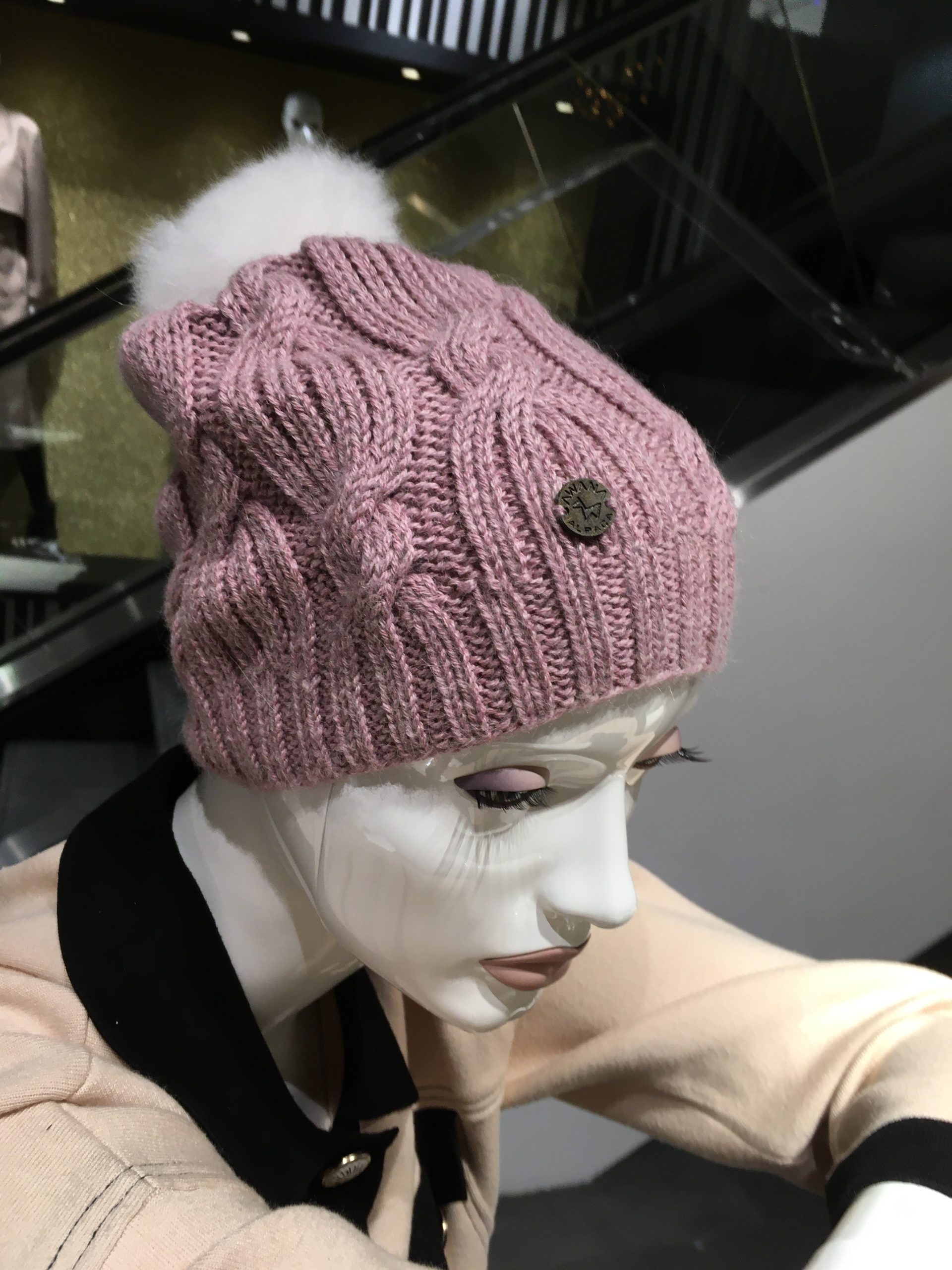 Beanie rose with small pompom - Image 2