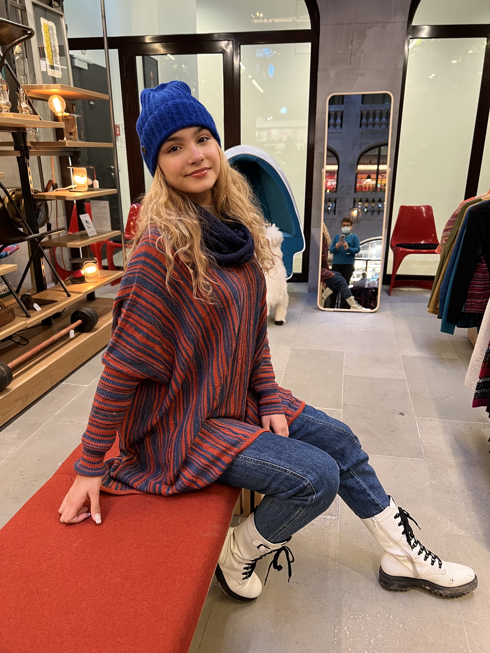Pull Poncho Blue & Orange - Image 5